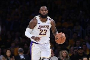 名记：詹姆斯正召集投资者欲推出新篮球联赛 计划与NBA竞争