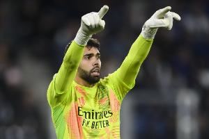 邮报盛赞拉亚：已成长为世界最佳门将之一，扑救和脚下技术均出色