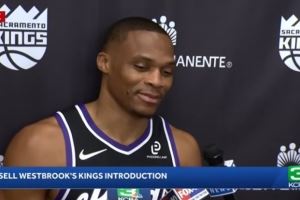 威少：休赛期我一直在享受家庭生活 我在这支球队里有很多朋友