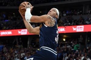 仅出战25分钟！戈登11投6中得17分&正负值+17 三分回调6投1中