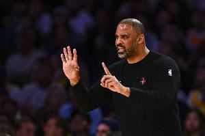 乌度卡:我们本赛季失误成疾 对手打出了很强的身体对抗