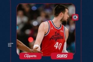 美网友热议快船输球：快叫布克爸爸 早知道就该买威少 裁判尽力了